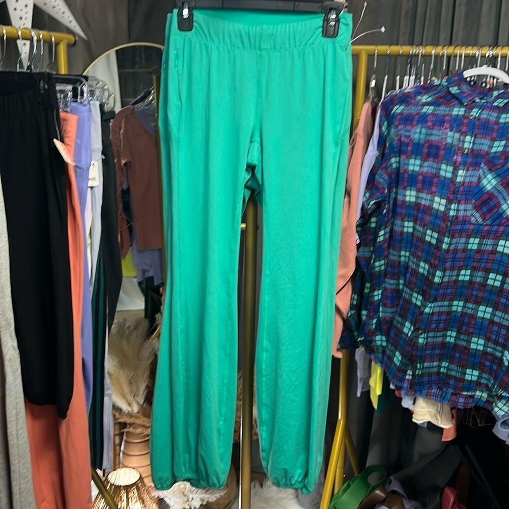 NWOT Free People FP Movement Let’s Bounce Pants in Green - Picture 6 of 6